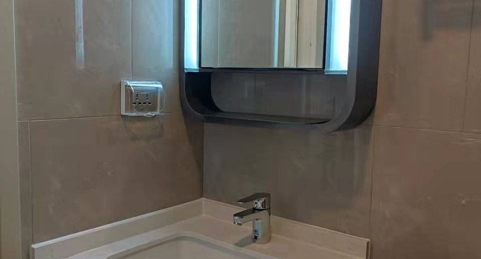 For rent studio condo in Huai Khwang, Bangkok