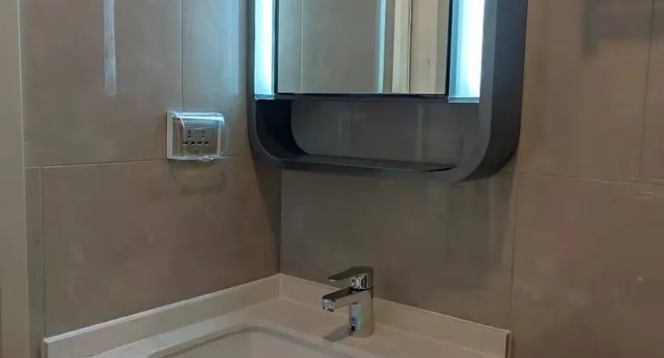 For rent studio condo in Huai Khwang, Bangkok