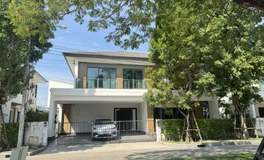 Haus zur Miete mit 4 Zimmer in Bang Phli, Samut Prakan