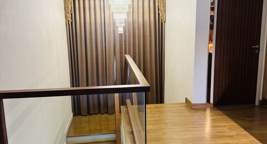 Haus zur Miete mit 4 Zimmer in Bang Phli, Samut Prakan