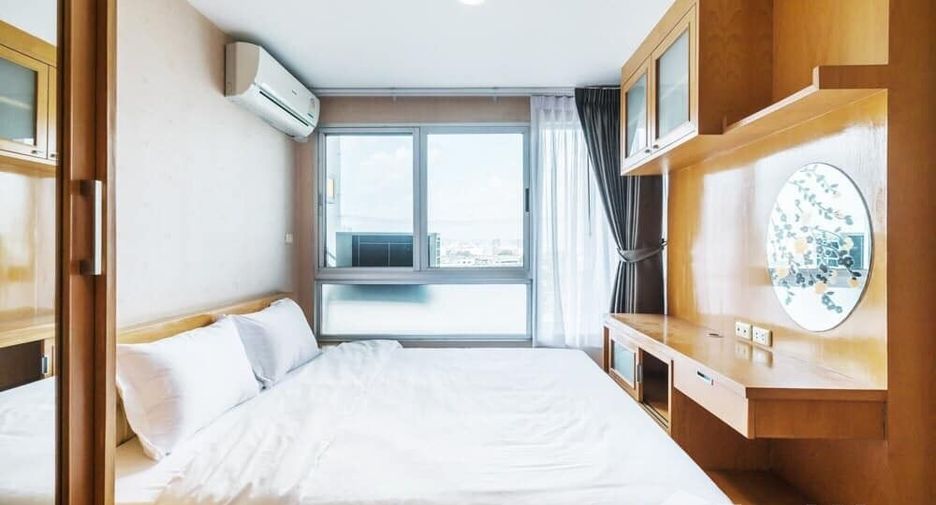 À louer 1 chambre condo à Bang Kho Laem, Bangkok