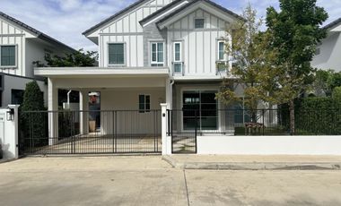 À louer 5 chambres maison à Bang Phli, Samut Prakan
