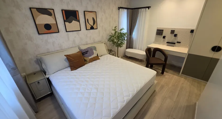 Аренда 5 спальни дом в Bang Phli, Самутпракан