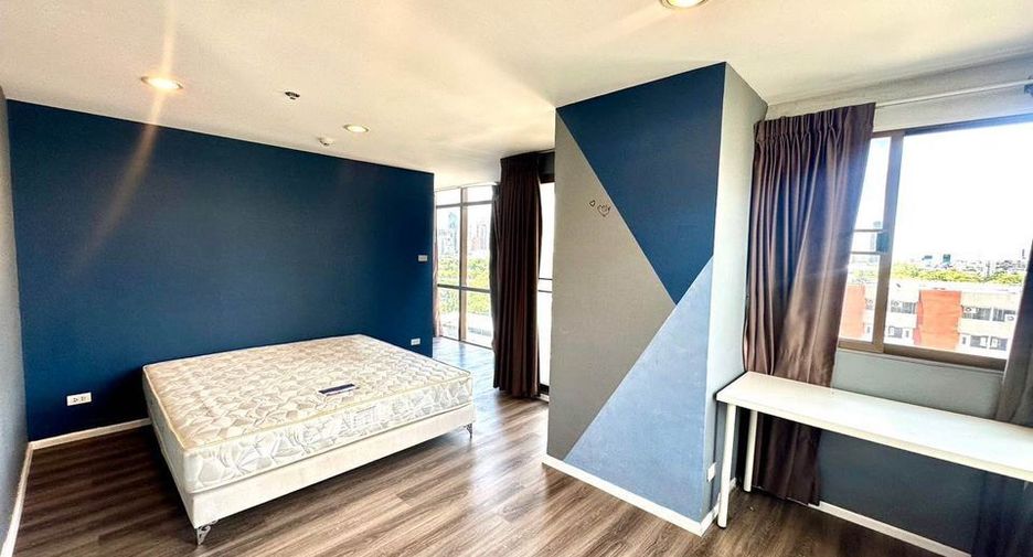 For rent 1 bed apartment in Khlong Toei, Bangkok