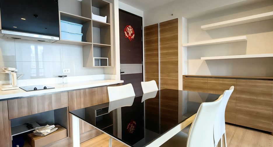 Wohnung zur Miete mit 2 Zimmer in Sathon, Bangkok