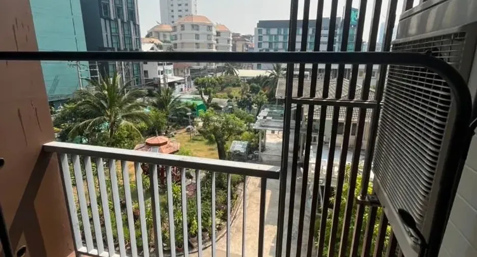 For rent 1 bed condo in Khlong Toei, Bangkok