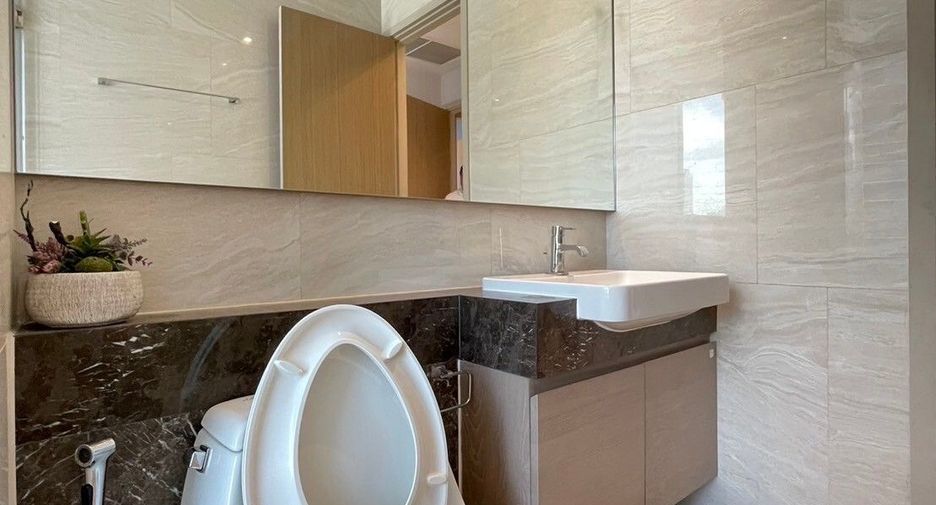 Wohnung zur Miete mit 2 Zimmer in Bang Rak, Bangkok