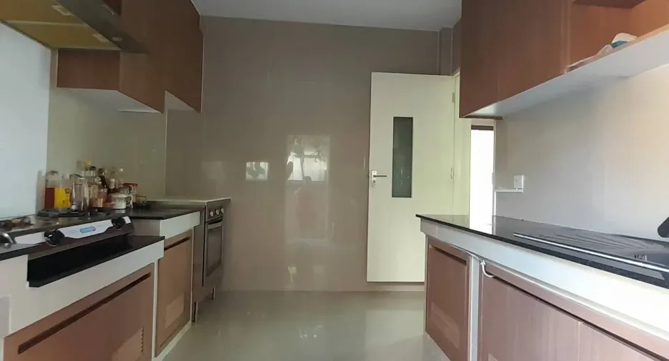 For rent 4 bedrooms house in Prawet, Bangkok