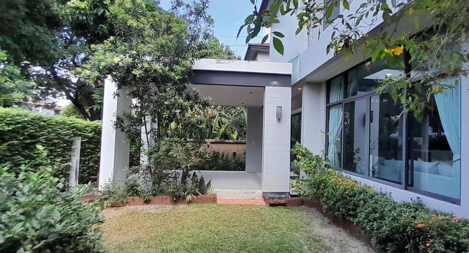 For rent 4 bedrooms house in Prawet, Bangkok