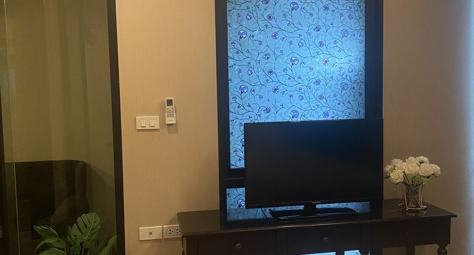For rent 1 bed condo in Khlong Toei, Bangkok