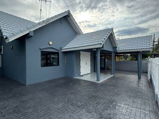 For rent 2 bedrooms house in Mueang Samut Prakan, Samut Prakan