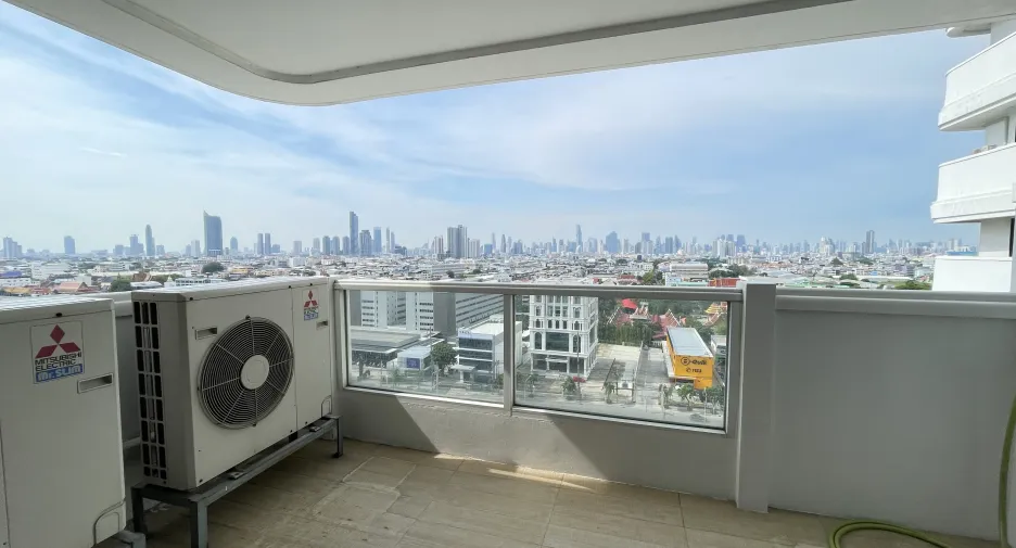 For rent 2 bedrooms condo in Bang Kho Laem, Bangkok