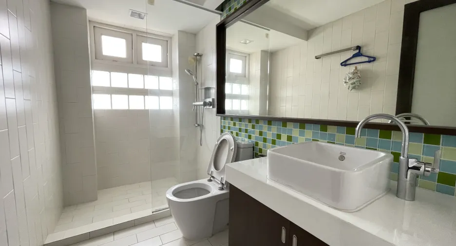 For rent 2 bedrooms condo in Bang Kho Laem, Bangkok