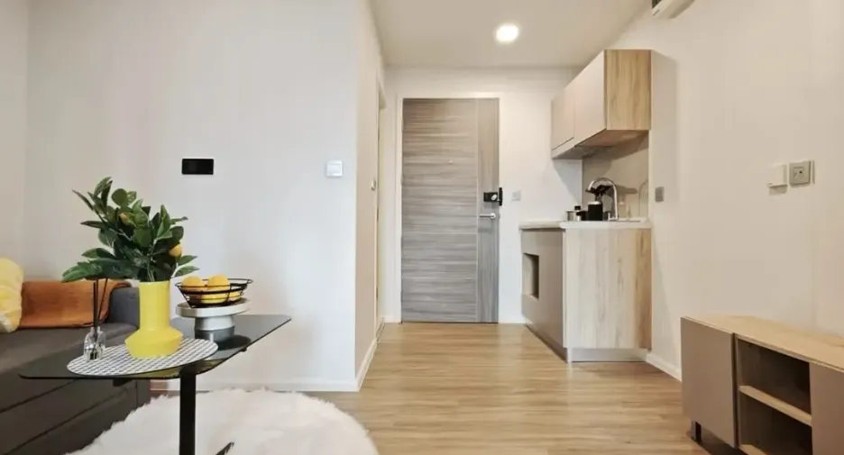 For rent 1 bed condo in Wang Thonglang, Bangkok