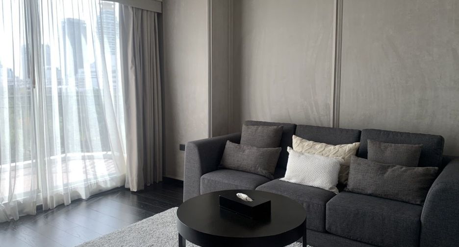 Condo en alquiler de 3 habitaciones en Khlong Toei, Bangkok