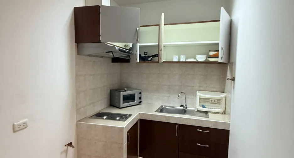 For rent 1 bed apartment in Khlong Toei, Bangkok