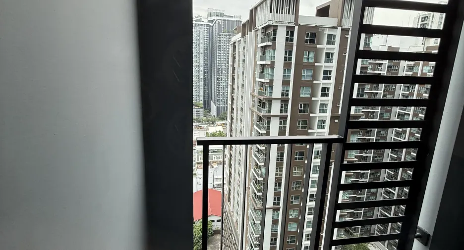 出租 2 卧室 公寓 在 Huai Khwang, 曼谷