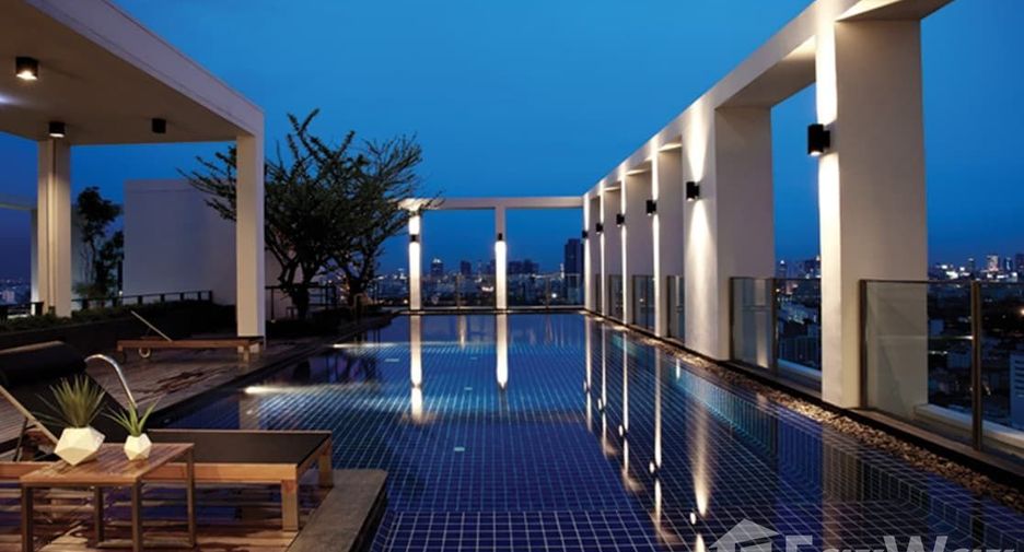 For rent 1 bed condo in Phaya Thai, Bangkok