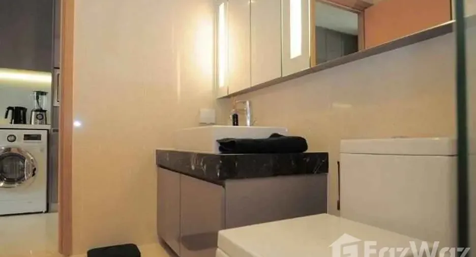 Condo en alquiler de 1 habitaciones en Khlong Toei, Bangkok
