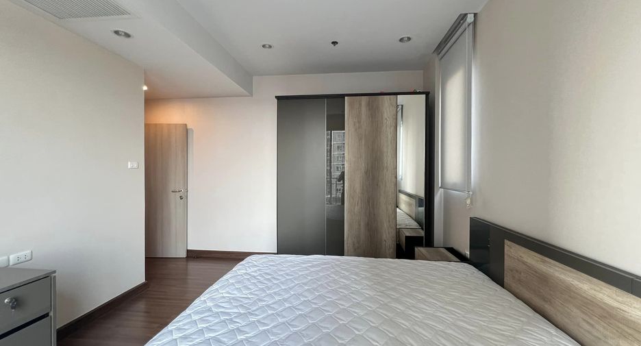 For rent 2 bedrooms condo in Bang Kho Laem, Bangkok