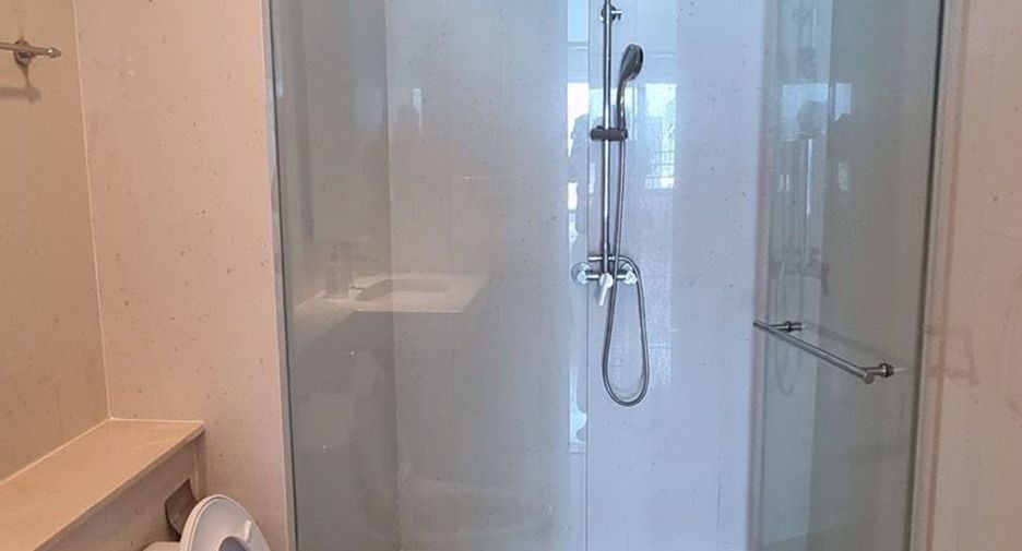 For rent 3 bedrooms condo in Pathum Wan, Bangkok