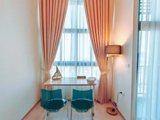 Condo en alquiler de 1 habitaciones en Huai Khwang, Bangkok