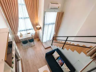 Condo en alquiler de 1 habitaciones en Huai Khwang, Bangkok