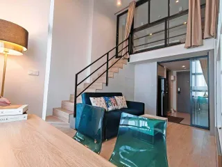 Condo en alquiler de 1 habitaciones en Huai Khwang, Bangkok