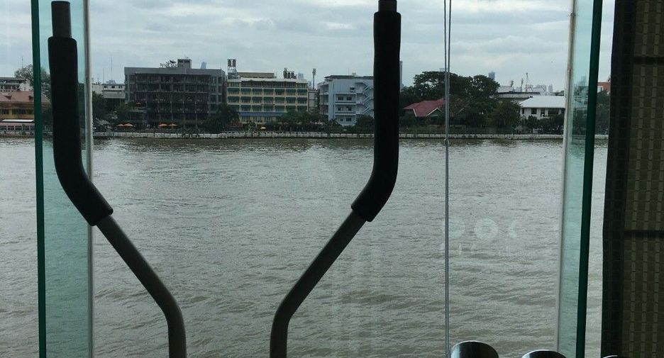 For rent 3 bedrooms condo in Phra Nakhon, Bangkok