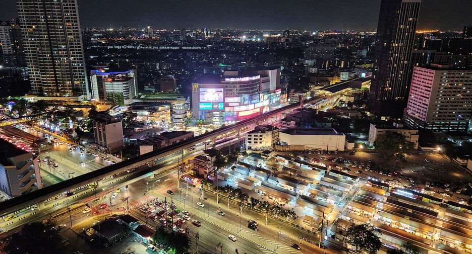 For rent 2 bedrooms condo in Chatuchak, Bangkok