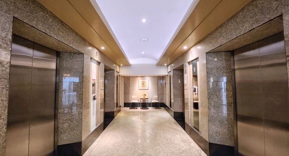 For rent 2 bedrooms condo in Chatuchak, Bangkok