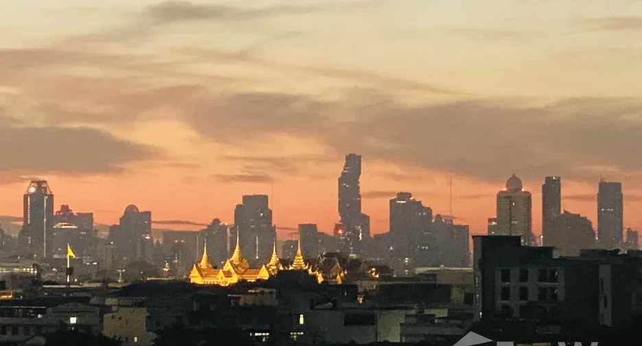For rent 2 bedrooms condo in Bangkok Noi, Bangkok