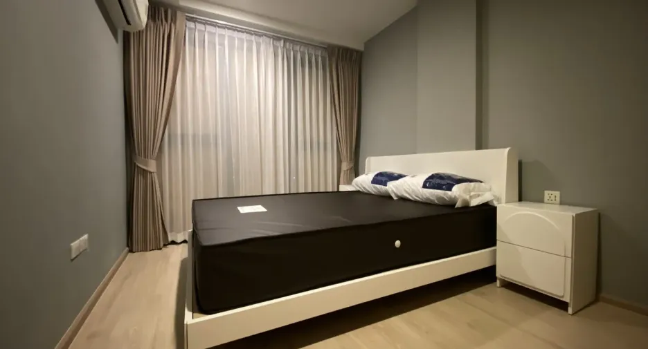 For rent 2 bedrooms condo in Bangkok Noi, Bangkok