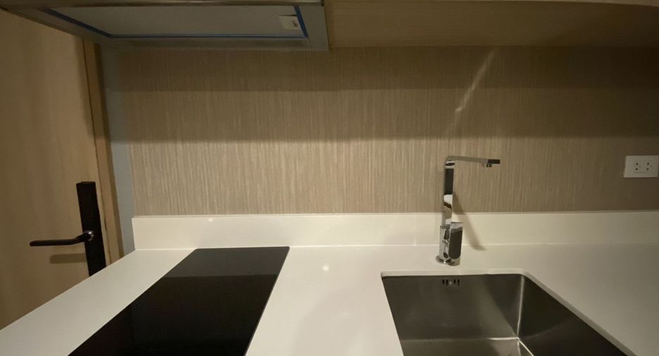 For rent 2 bedrooms condo in Bangkok Noi, Bangkok