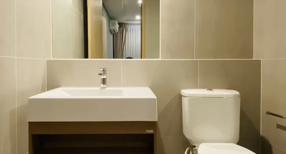 For rent 2 bedrooms condo in Bangkok Noi, Bangkok