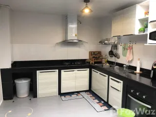 Reihenhaus zur Miete mit 3 Zimmer in Saphan Sung, Bangkok
