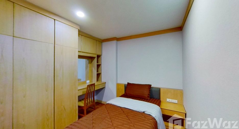 For rent 2 bedrooms condo in Watthana, Bangkok