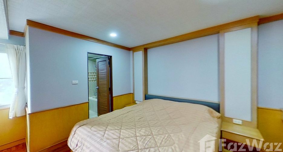 For rent 2 bedrooms condo in Watthana, Bangkok