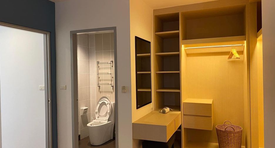Condo en alquiler de 2 habitaciones en Khlong Toei, Bangkok
