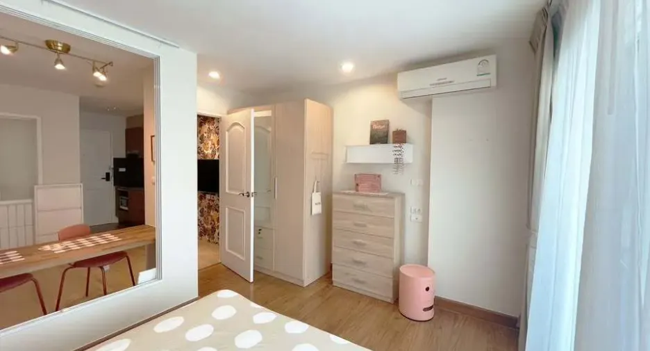 For rent 1 bed condo in Bang Rak, Bangkok