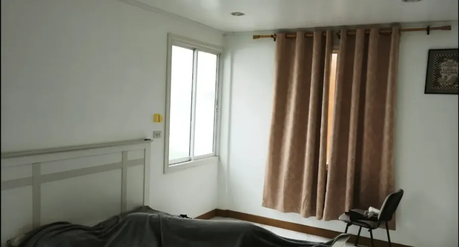 For rent 6 bedrooms house in Wang Thonglang, Bangkok