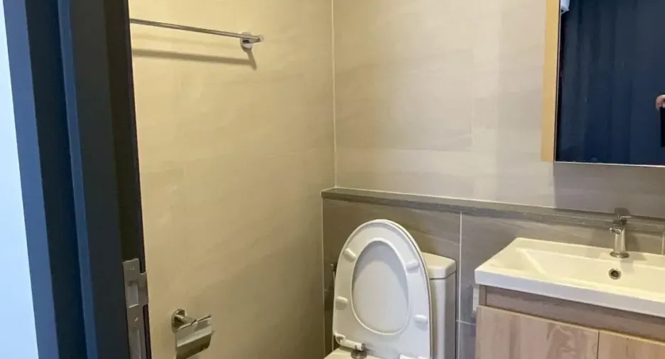 For rent studio condo in Huai Khwang, Bangkok