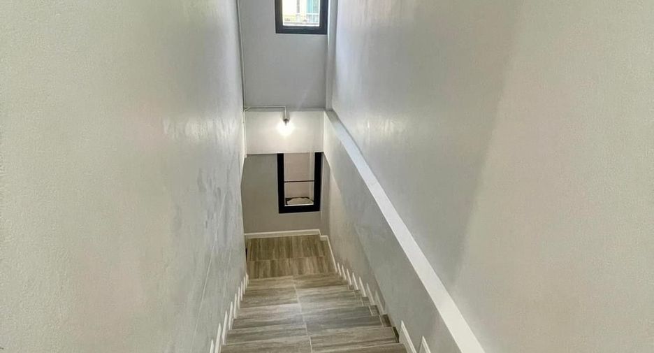 For rent 2 bedrooms townhouse in Mueang Samut Prakan, Samut Prakan