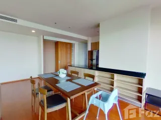 For rent 2 bedrooms condo in Yan Nawa, Bangkok