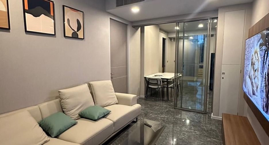 For rent 2 bedrooms condo in Watthana, Bangkok
