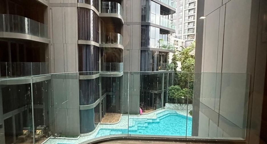 For rent 2 bedrooms condo in Watthana, Bangkok