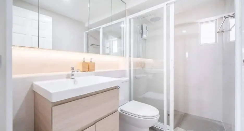 For rent 2 bedrooms condo in Watthana, Bangkok