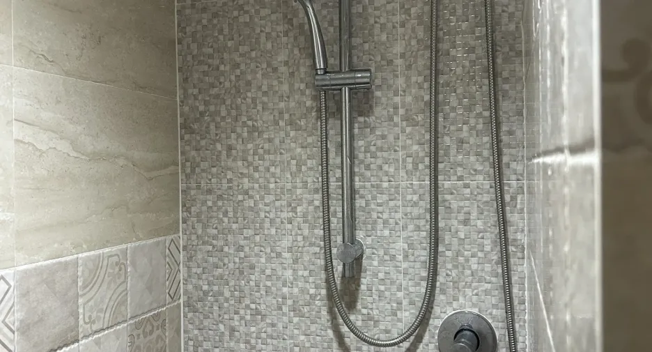 Wohnung zur Miete mit 2 Zimmer in Khlong San, Bangkok
