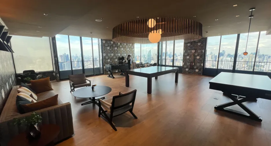For rent 2 bedrooms condo in Watthana, Bangkok