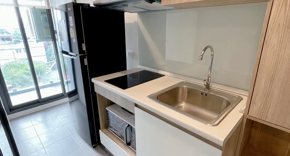 For rent 1 bed condo in Watthana, Bangkok